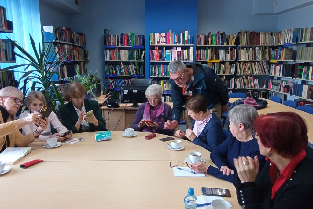 E-włączenie seniorów