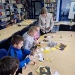 Czym skorupka za młodu nasiąknie, tym na starość trąci – o polskich przysłowiach