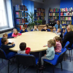 Zimowe pogotowie z miechowską Biblioteką i Wesołymi Maluchami