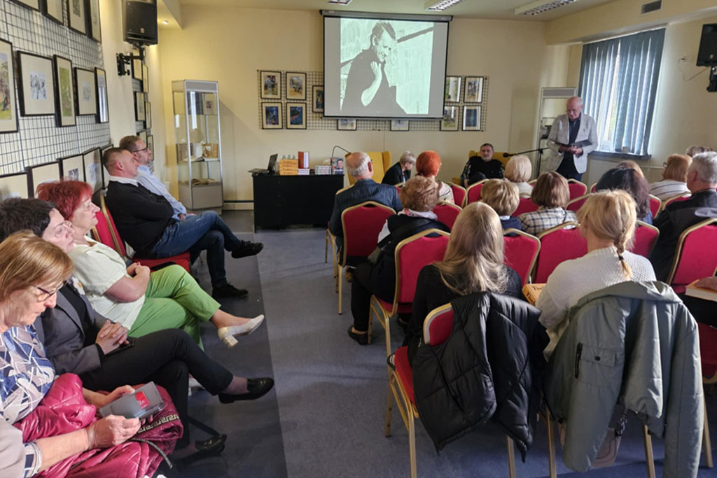 Tydzień Bibliotek w Miechowie – śladami pamięci, duchowości i literatury